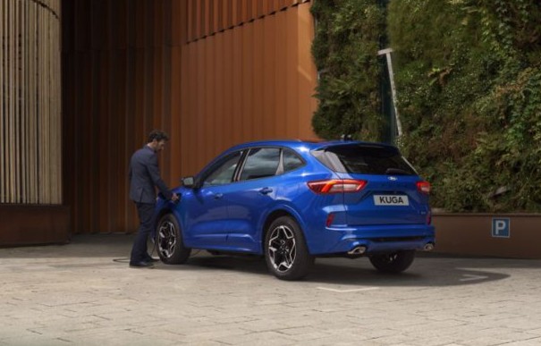 Kuga PHEV Opladen