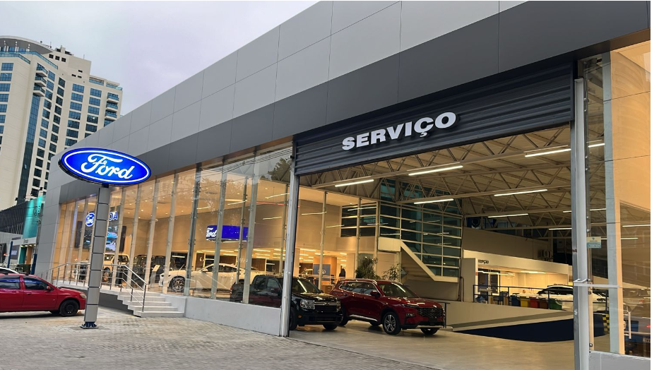 Fachada Ford CAOA Ibirapuera