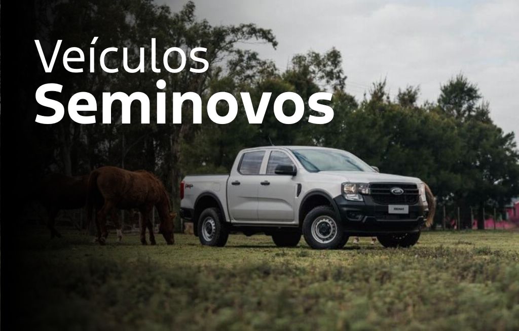 Imagem com texto e uma Ford Ranger XL branca próxima a cavalos