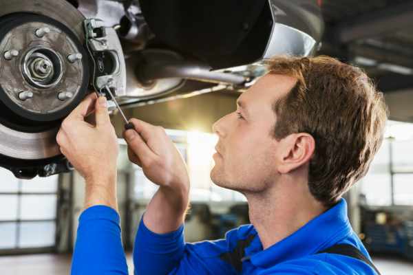 Automechaniker
