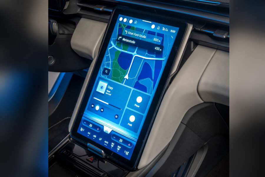 Beweglicher Touchscreen im neuen vollelektrischen Ford Explorer