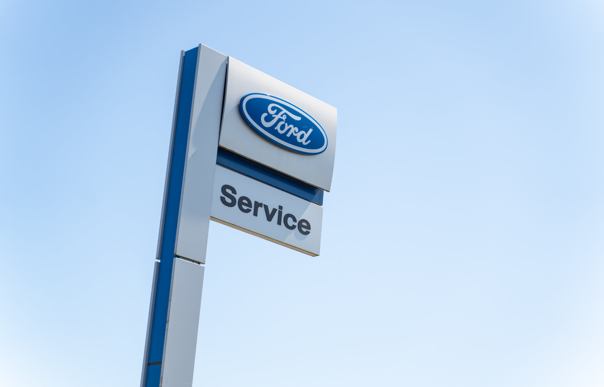 Ford Service skilt hos Ford Hobro