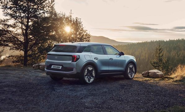billede af ford explorer bagfra