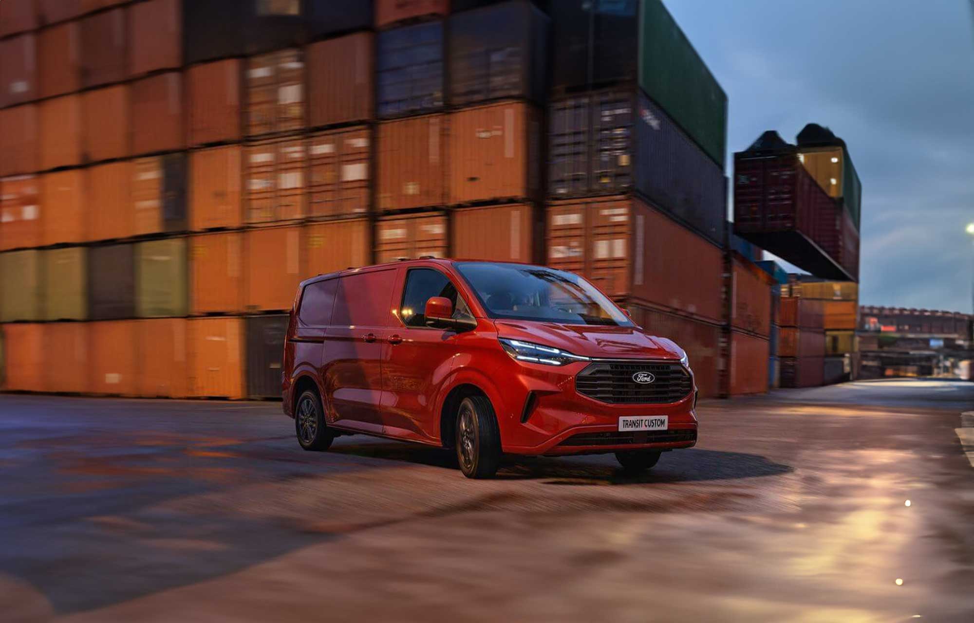 Ford Transit Custom rouge vue de face