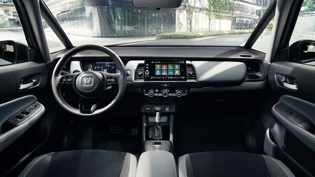 front cockpit view of the Jazz to illustrate the A-pillars and how this aids in the panoramic view
