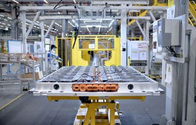 Productie batterijpakketten Explorer en Capri gestart