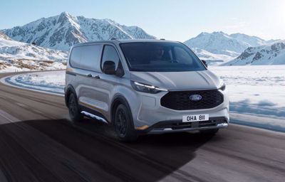 Ford Pro introduit la transmission intégrale sur l'E-Transit Custom