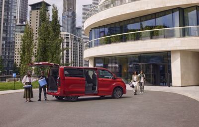 Ford Tourneo Custom: Confort et technologie haut de gamme 