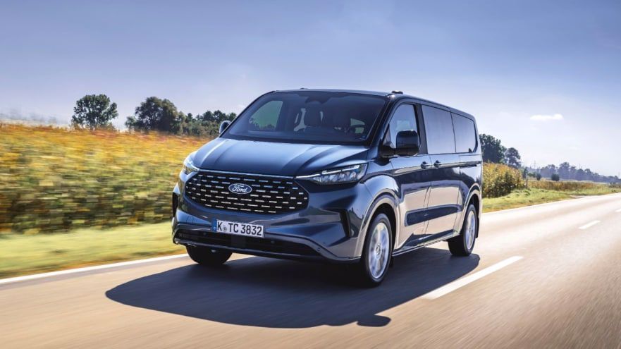 Nuovo E-Tourneo Custom di Ford Pro