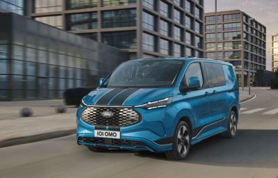 Le prenotazioni per il nuovo Ford E-Transit Custom sono aperte da subito