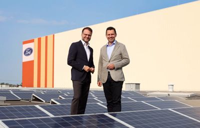 Ford vil tredoble antallet af solceller på nyåbnet fabrik