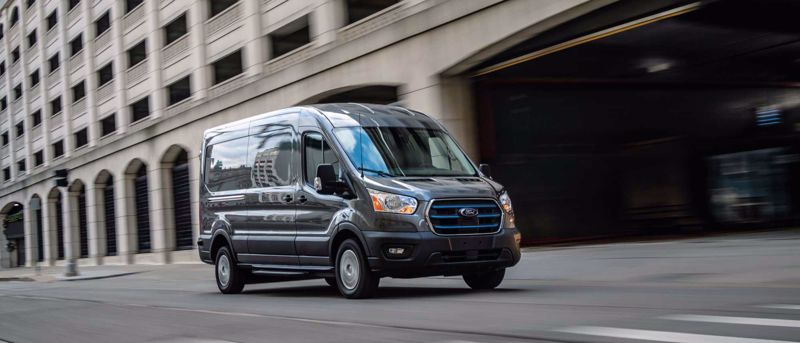 Erä Ford E-Transit -malleja nyt 12000€ edulla!