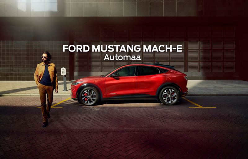 TÄYSSÄHKÖINEN MUSTANG MACH-E AUTOMAALLA