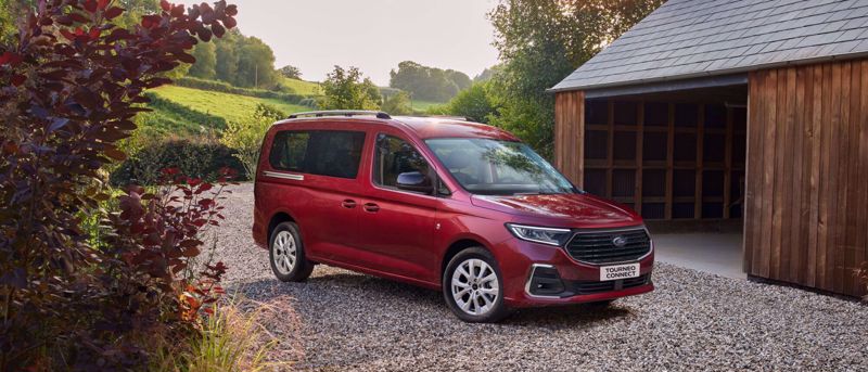 Tourneo Connect – Hyödynnä edullinen 1,9 % + kulut rahoitus