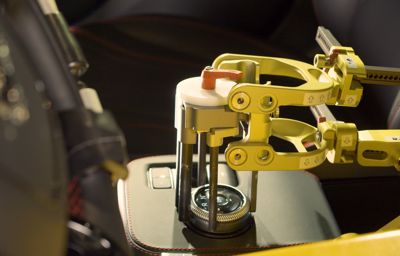 Ford rekrytoi robotit testaamaan autoja vaativissa olosuhteissa