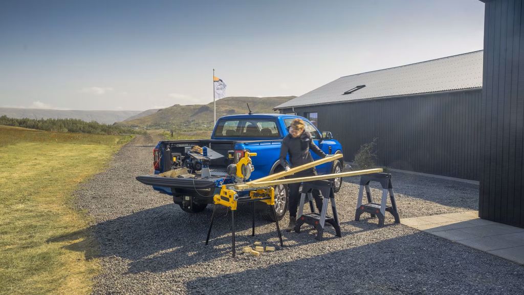 Uusi Ford Ranger Ladattava Hybridi