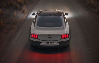 Ford Mustang jatkaa urheiluautojen myyntitilastojen kärjessä