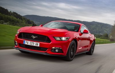 Découvrez la Ford Mustang sur circuit ! 