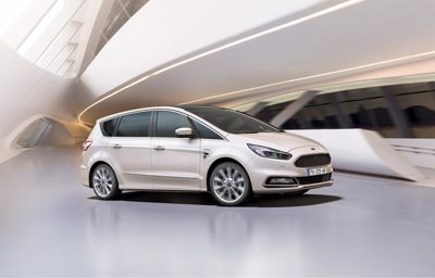 Nouvelles motorisations, nouvelle boîte automatique et nouvelles aides à la conduite pour les Ford S-MAX et Galaxy