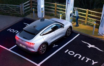 La Mustang Mach-E pourra parcourir 119 kilomètres en seulement 10 minutes de recharge