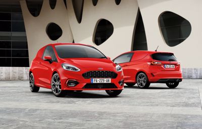 Nouvelle Ford Fiesta Van : le petit utilitaire connecté adopte également l’hybridation légère 