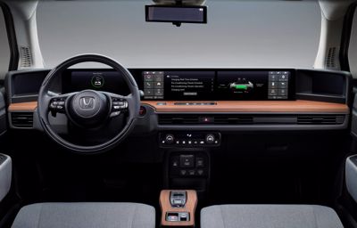 Honda e Dual Touchscreen Experience