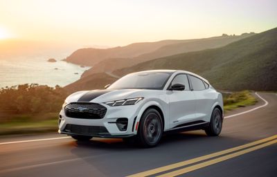 Ford med ny ikonisk spesialmodell: Her er nye Mustang Mach-E GT California Special