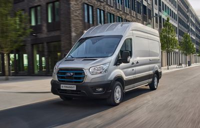 De første Ford E-Transit på vei til norske kunder: Flere hundre nye vil komme til Norge i sommer