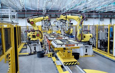 Ford starter masseproduksjon av høyspentbatterier i ny toppmoderne elbilfabrikk