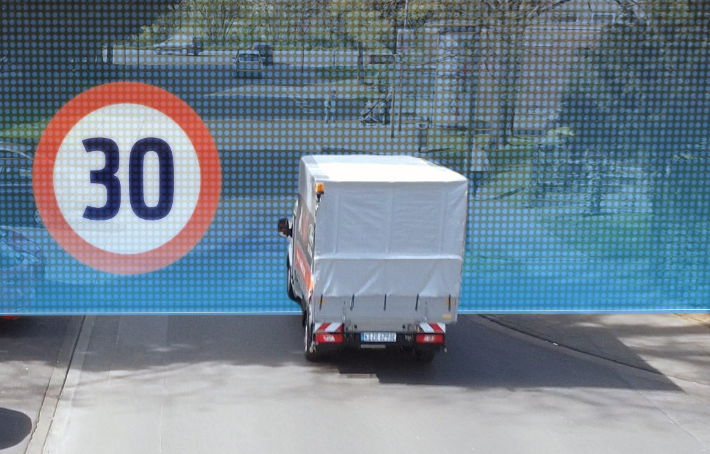 Ford tester tilkoblet teknologi som automatisk reduserer bilens fart i spesielle områder