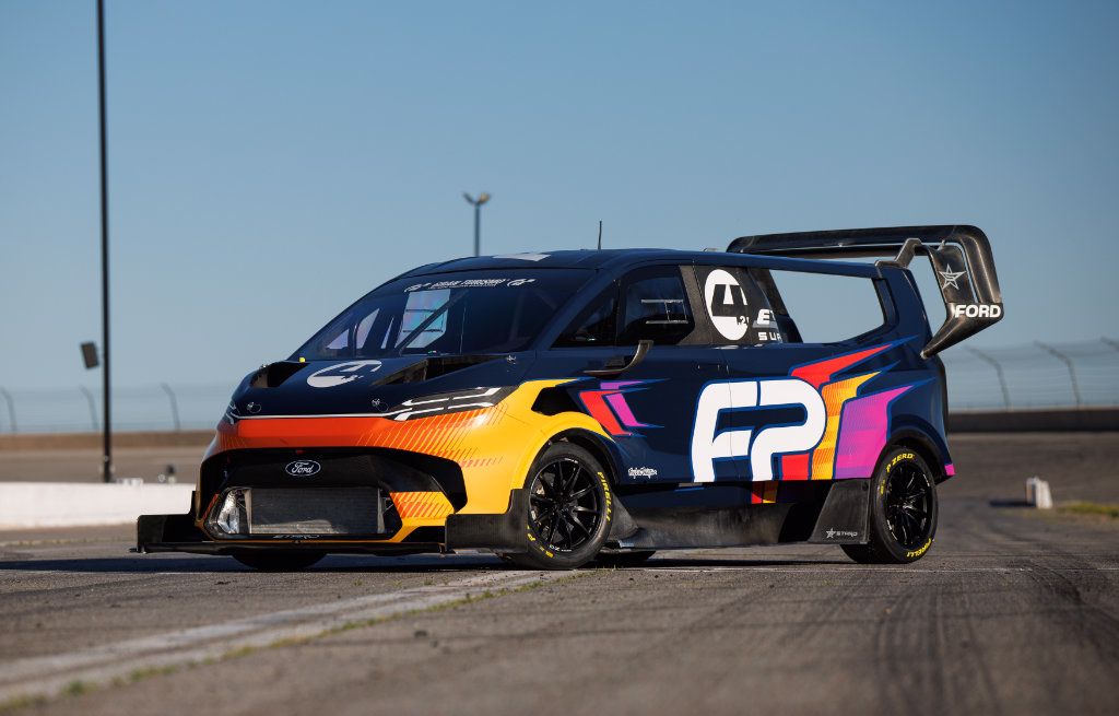 Ny og forbedret elektrisk SuperVan 4.2 klar for bakkeløpet i Pikes Peak