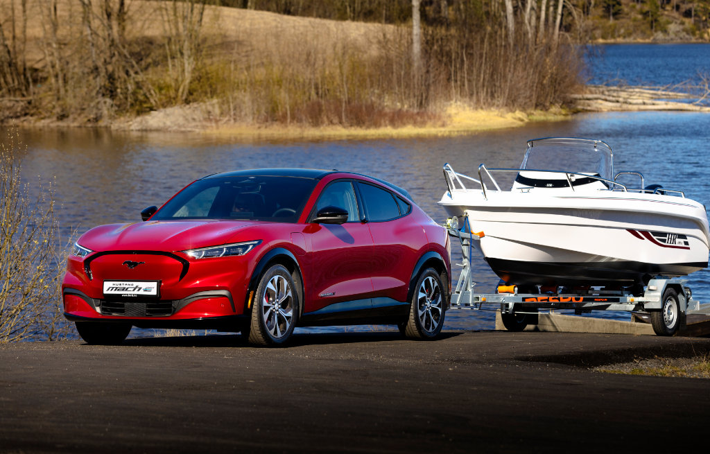 Ford Mustang Mach-E får økt godkjent tilhengervekt
