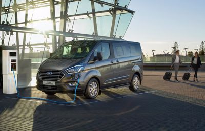 New Transit Custom and Tourneo Plug-In Hybrids deliver zero emission driving with no range anxiety