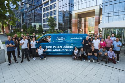 Ford Building Together – pracownicy Ford Polska oraz pracownicy salonów Forda ofiarowali potrzebującym 4299 kg żywności.