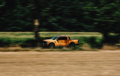 Ford Ranger ponownie na szczycie segmentu pick-upów w Polsce. Raptor najchętniej wybieraną wersją.