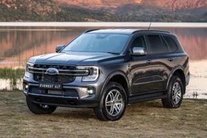 Everest XLT image of ford everest xlt